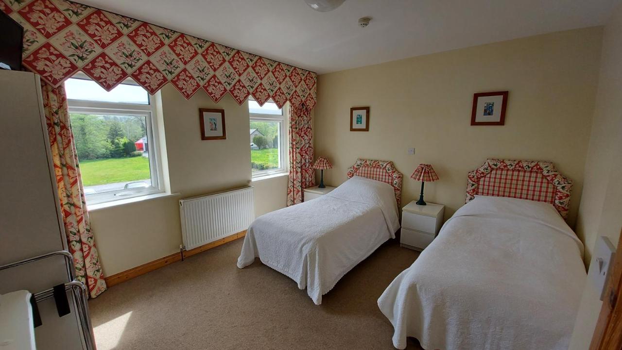 Hotel Clancys Of Glenfarne Chambre photo